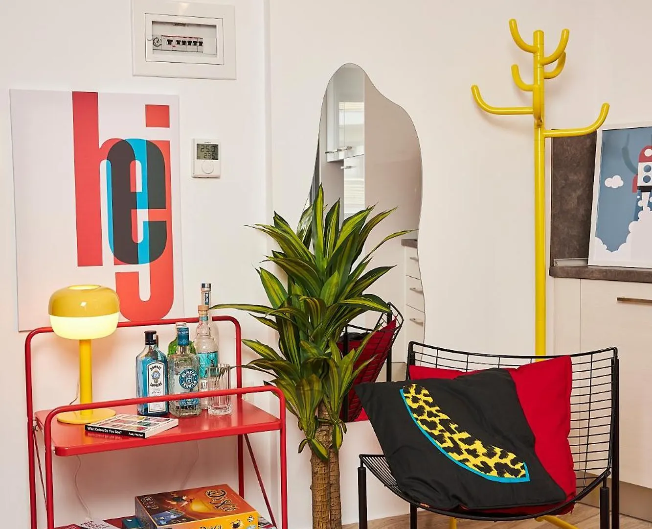 Superstudio Pop Art Apartment With Free Parking Space By Binobi! テッサロニキ