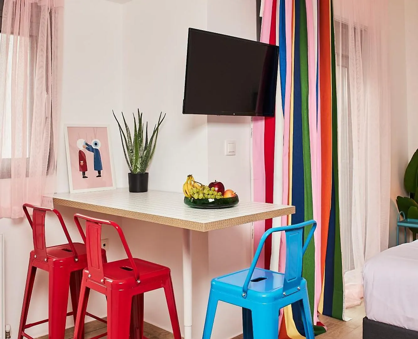 Superstudio Pop Art Apartment With Free Parking Space By Binobi! Thessaloniki